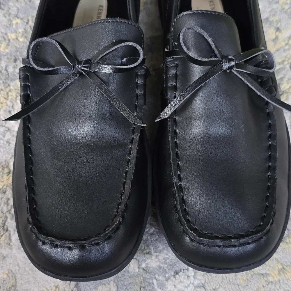 Kenneth Cole Driving Dash Black Leather Kids Shoes Size 6